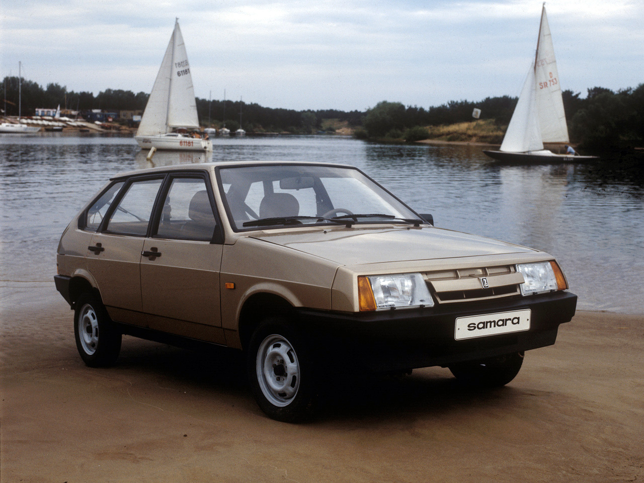 ... Lada 2109 5 Door Hatchback 2004 ...
